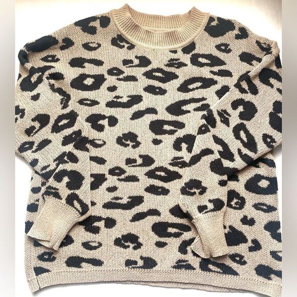 Andree Oversized Cheetah Sweater - Picture 3 of 4